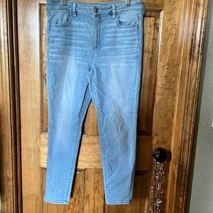 American Eagle Hi-Rise Jegging